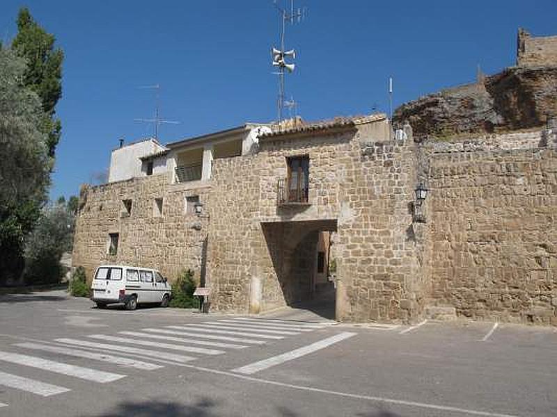 Puerta de la muralla de Zorita de los Canes