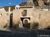 Puerta de la muralla de Zorita de los Canes