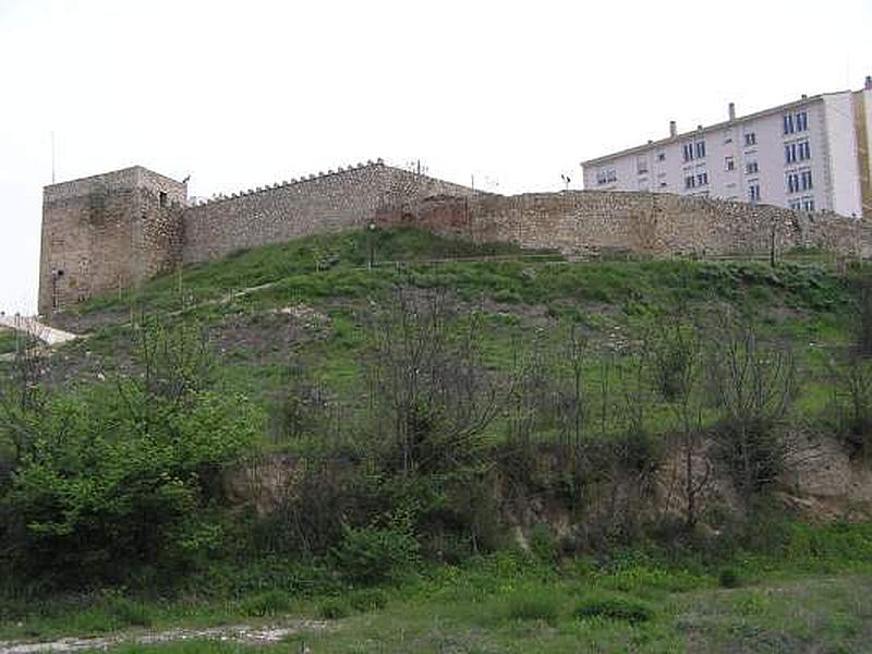 Muralla urbana de Pareja