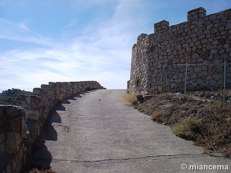 Castillo de Alhóndiga