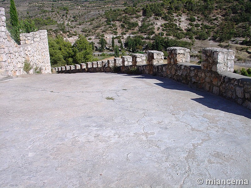 Castillo de Alhóndiga