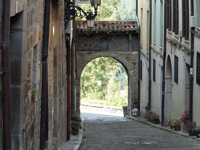 Muralla urbana de Leintz-Gatzaga