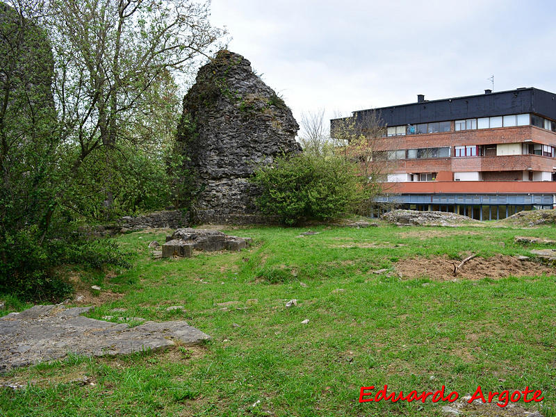 Castillo Gazteluzar