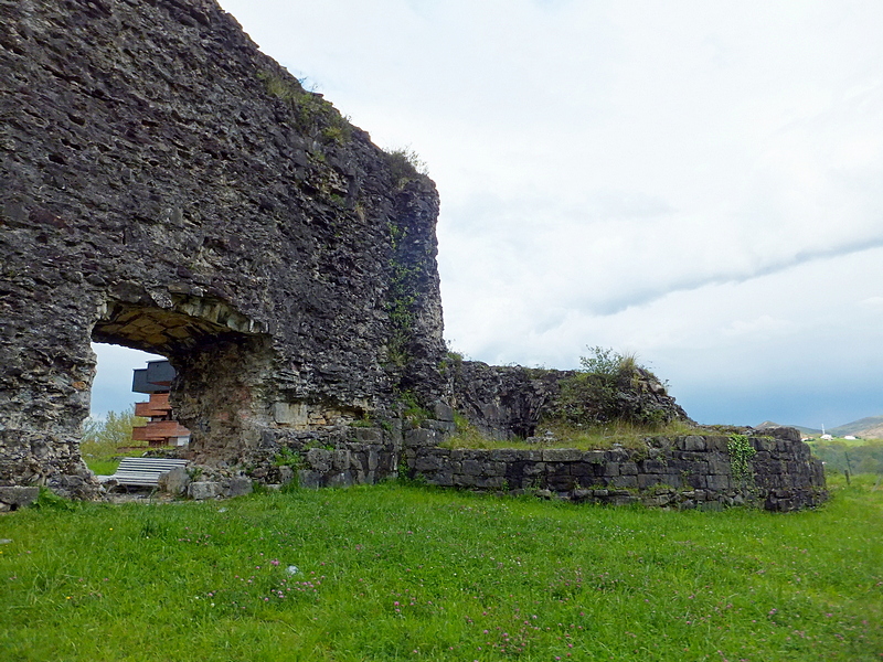 Castillo Gazteluzar