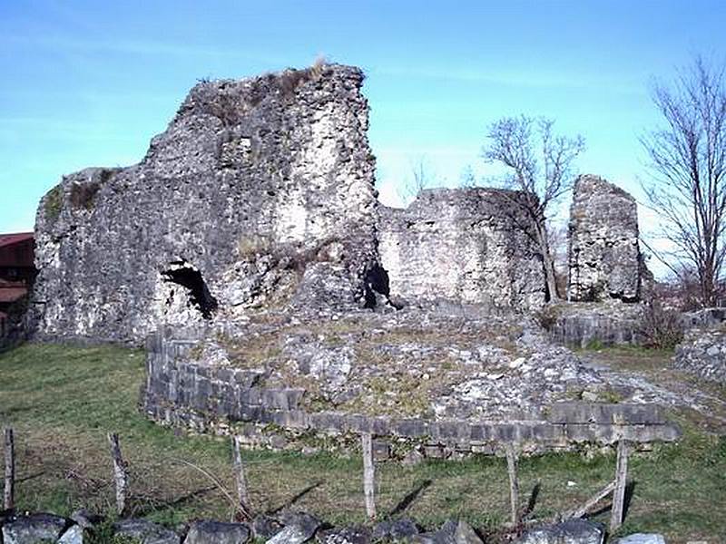 Castillo Gazteluzar