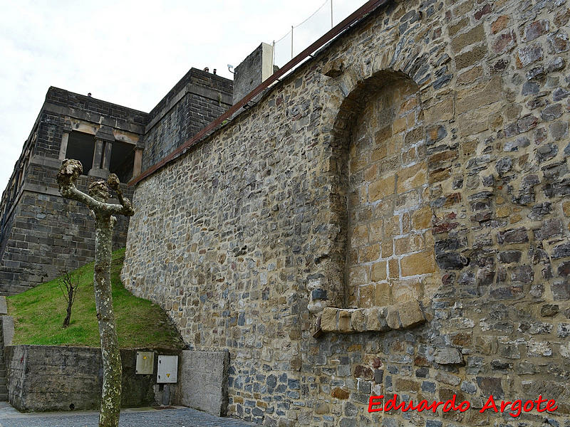 Muralla urbana de Getaria