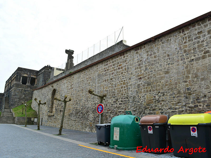 Muralla urbana de Getaria