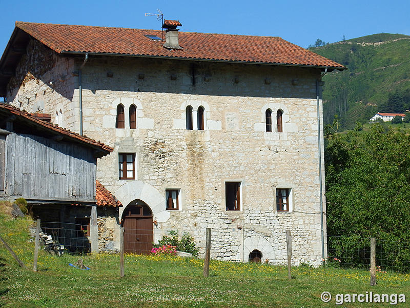 Torre-Caserío Zabala