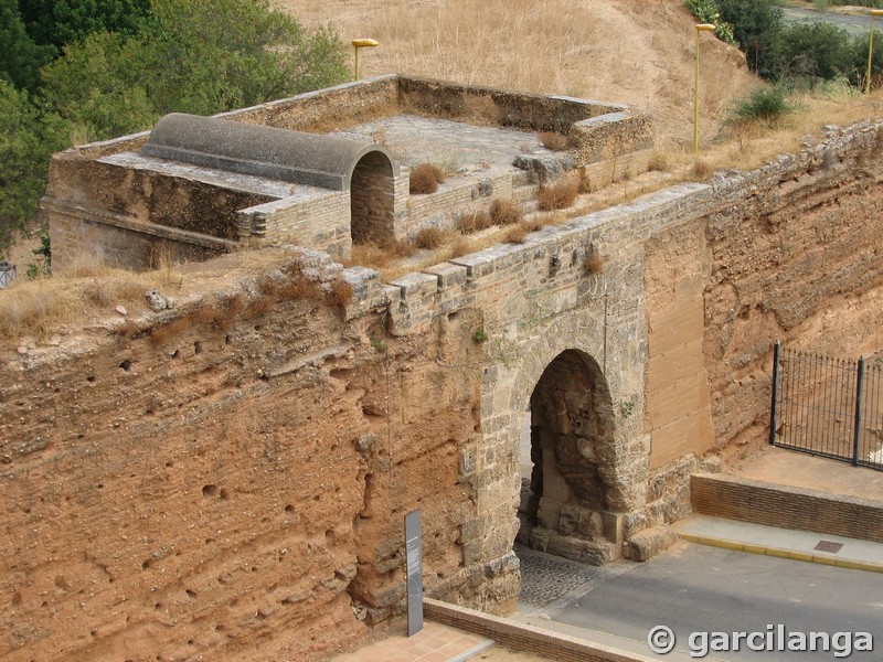 Muralla urbana de Niebla