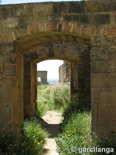 Castillo de Montearagón