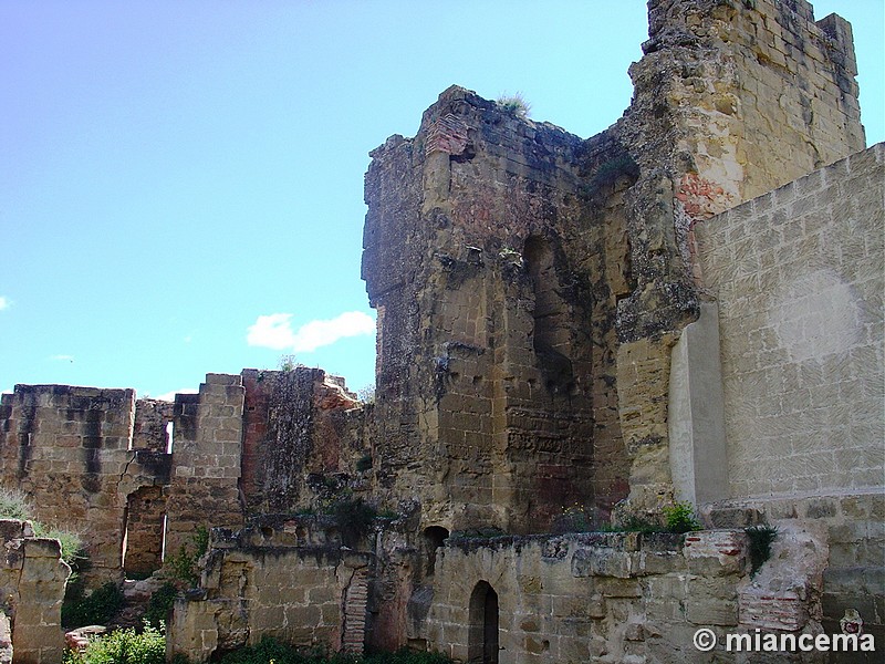 Castillo de Montearagón