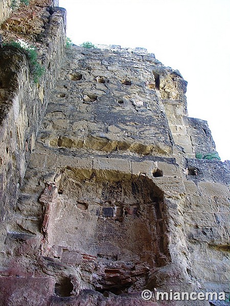 Castillo de Montearagón