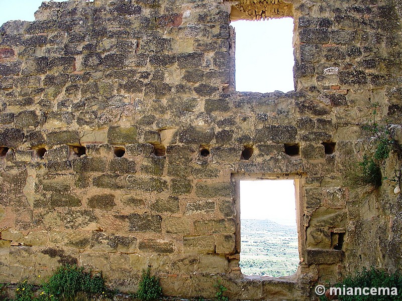 Castillo de Montearagón