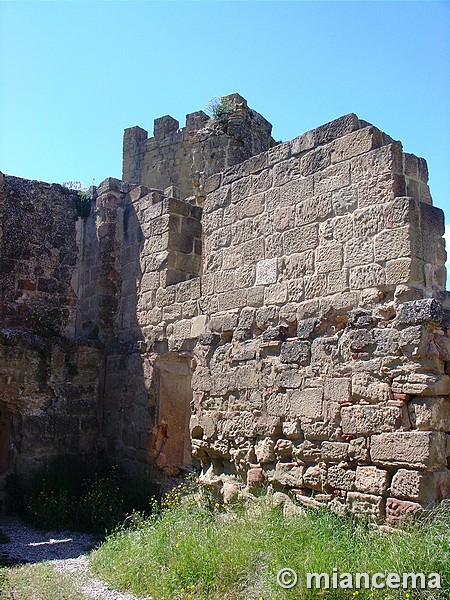 Castillo de Montearagón