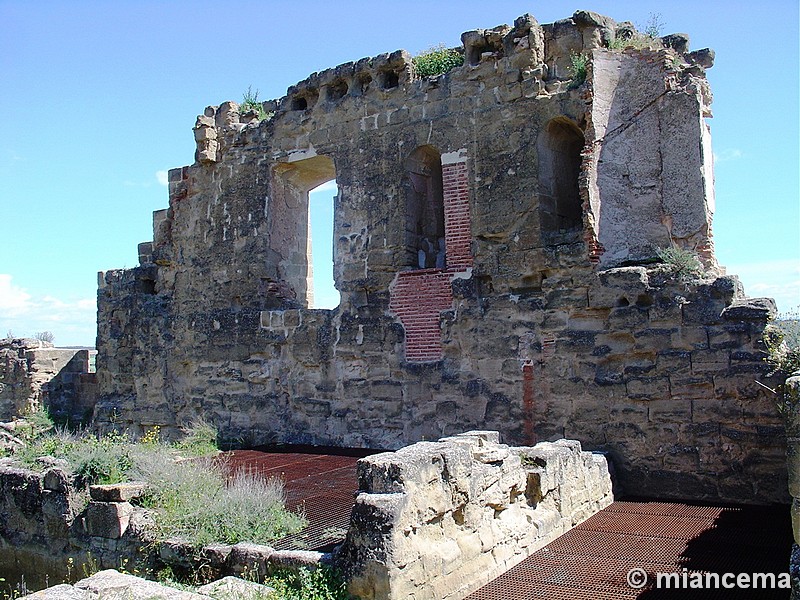 Castillo de Montearagón