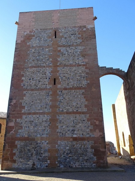 Castillo de Monzón