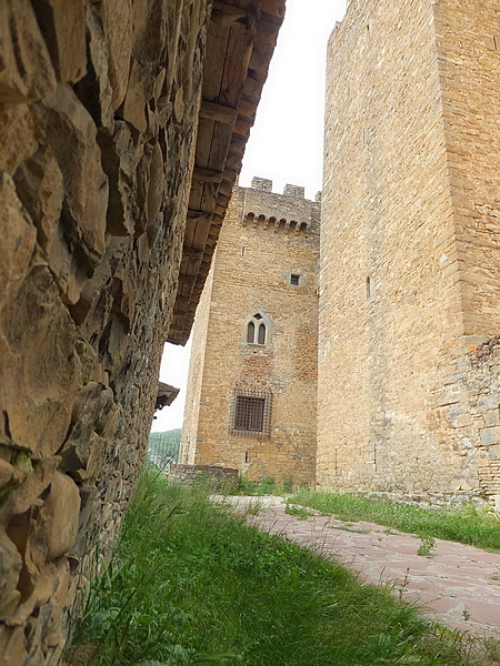 Castillo de Biniés