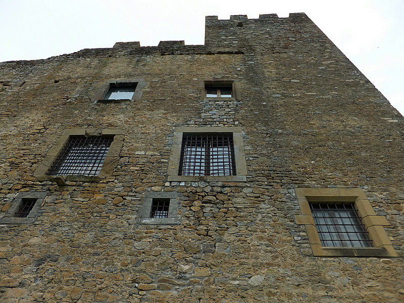 Castillo de Biniés