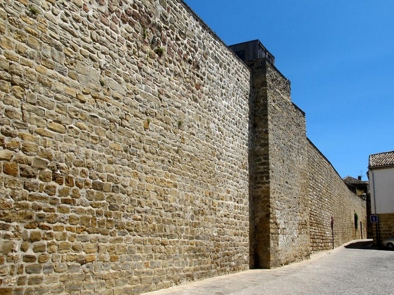 Muralla urbana de Baeza