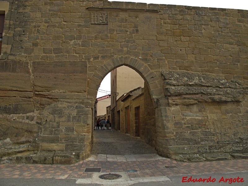 Muralla urbana de Briones