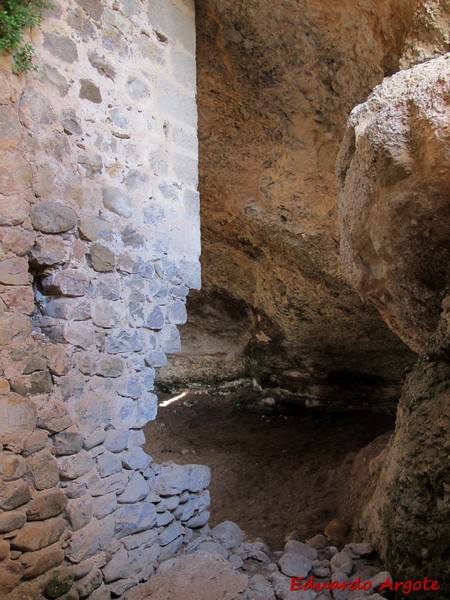 Castillo de Castañares de las Cuevas