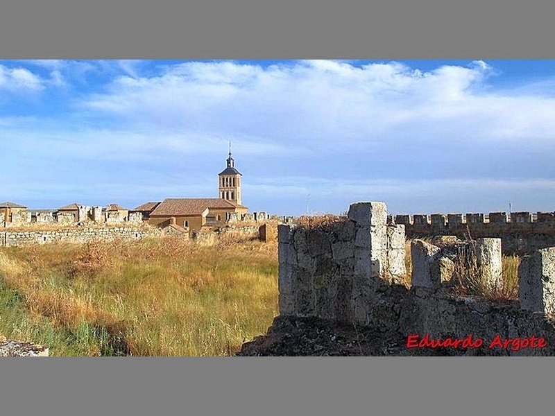 Castillo de Grajal de Campos