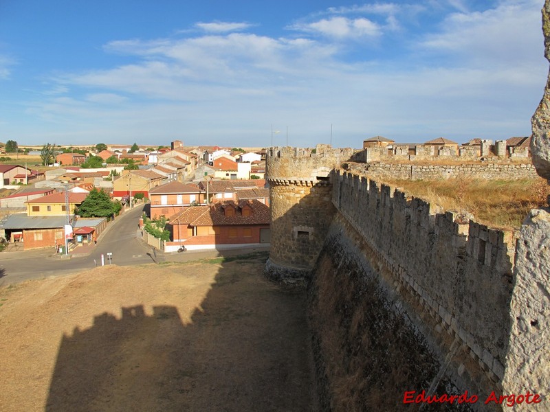 Castillo de Grajal de Campos