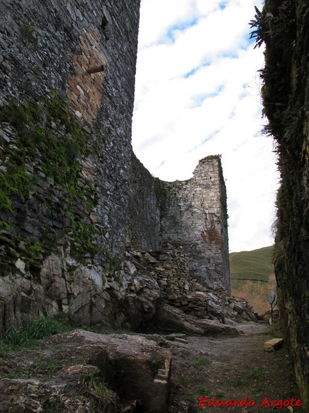 Castillo de Sarracín