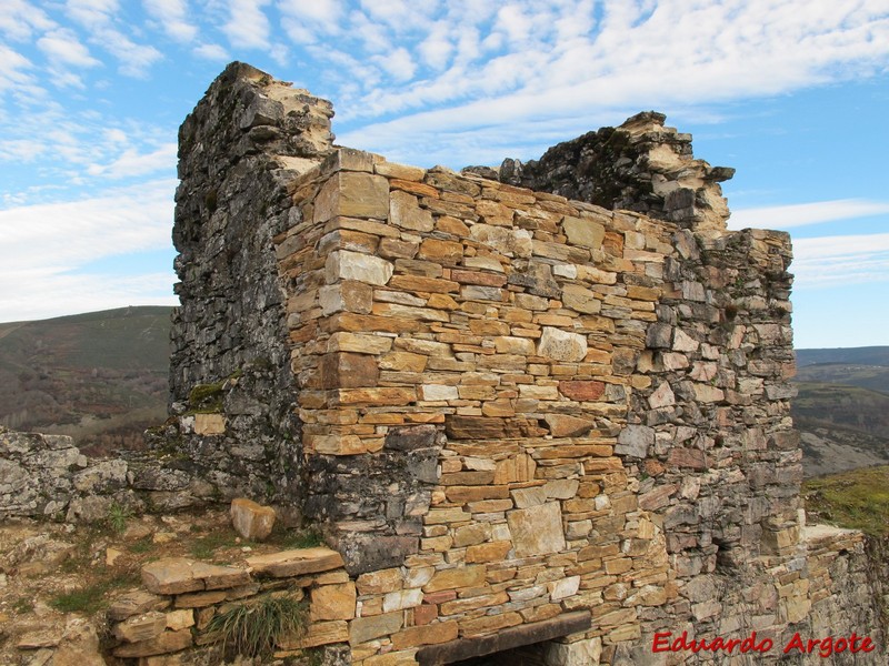 Castillo de Sarracín