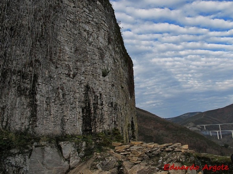 Castillo de Sarracín