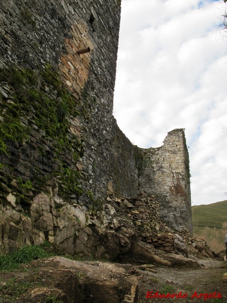 Castillo de Sarracín