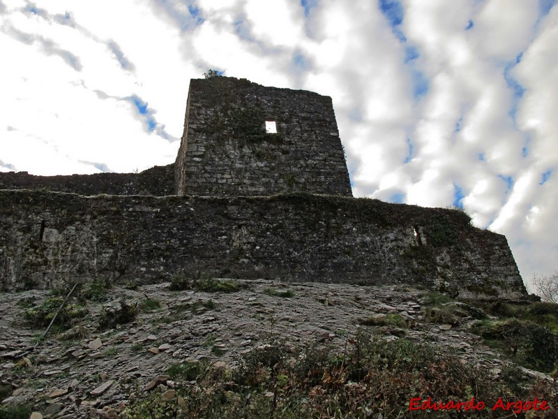 Castillo de Sarracín