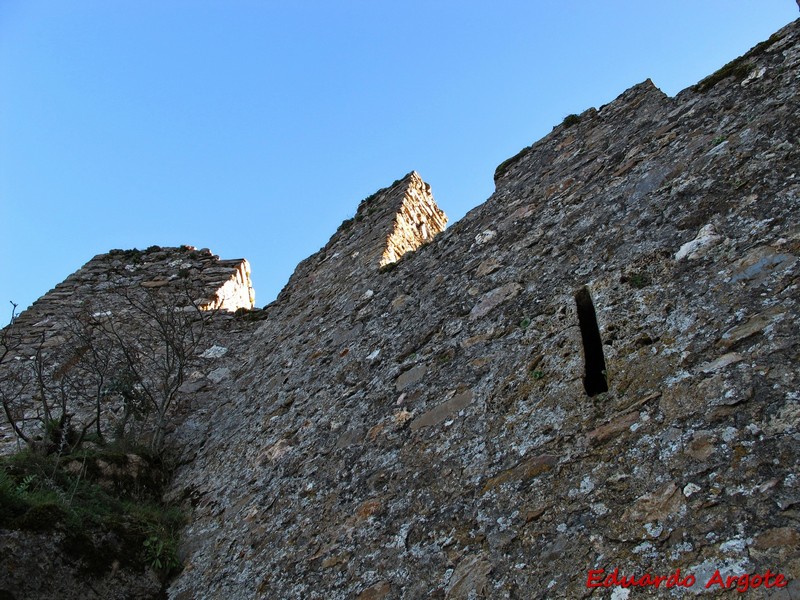 Castillo de Cornatel