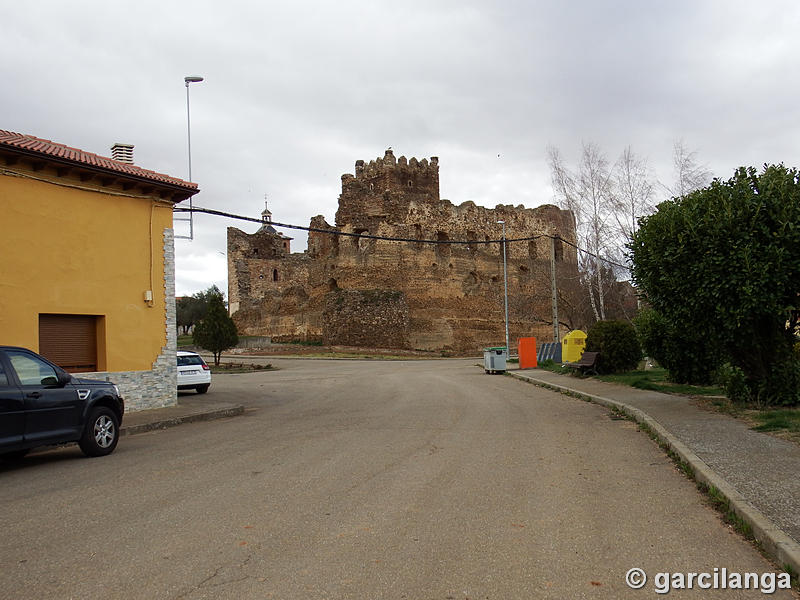 Castillo de Laguna de Negrillos