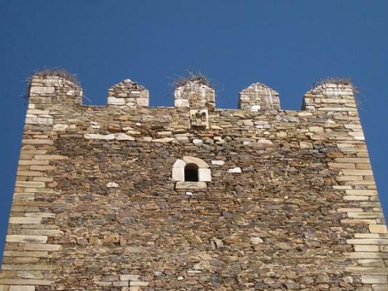 Castillo de Laguna de Negrillos