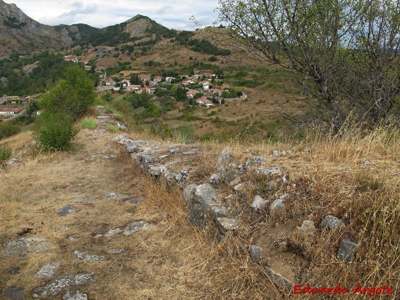 Castillo de Los Barrios de Gordón