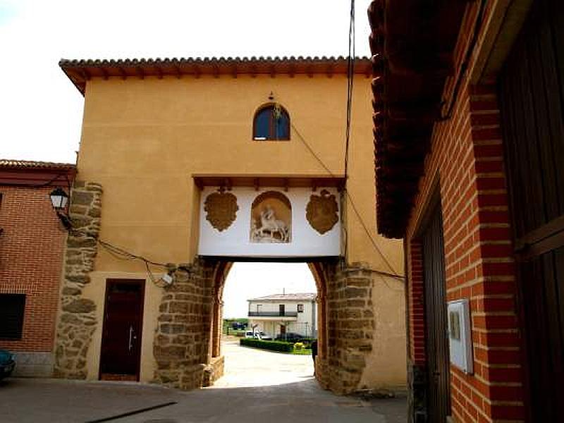 Muralla urbana de Valderas