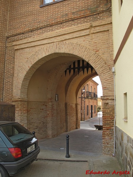 Muralla urbana de Valderas