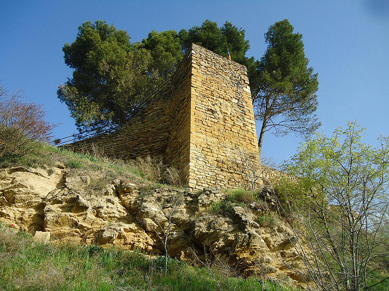 Muralla urbana de Àger