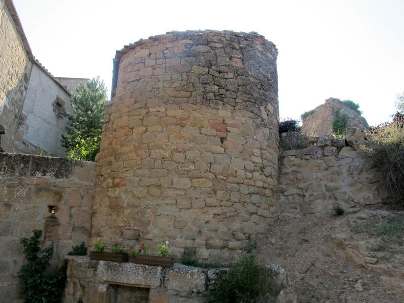 Muralla urbana de Oliola