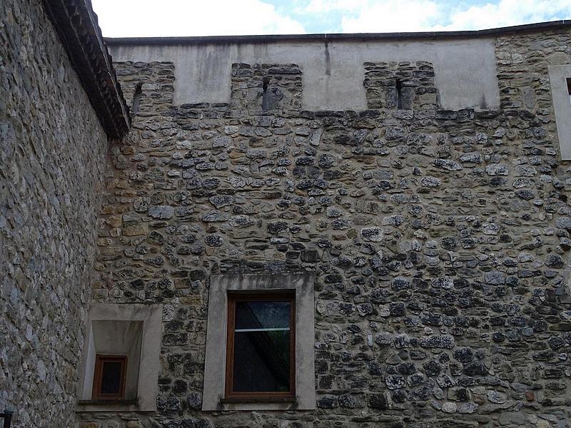 Muralla urbana de Sant Llorenç de Morunys