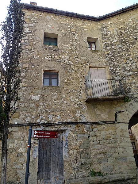 Muralla urbana de Sant Llorenç de Morunys