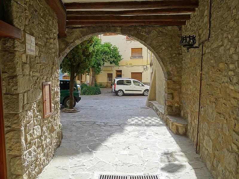 Muralla urbana de Sant Llorenç de Morunys