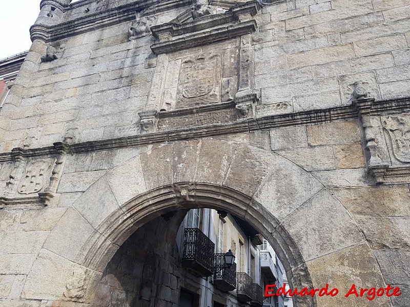 Puerta de Carlos V