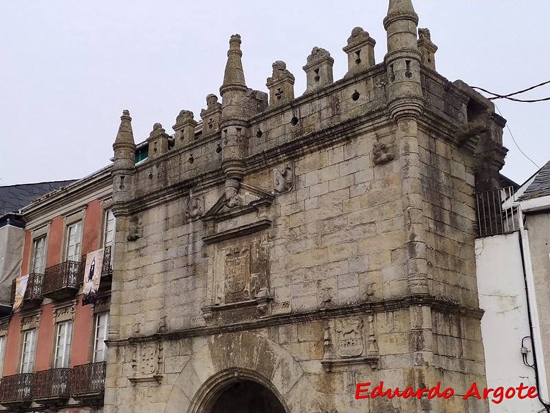 Puerta de Carlos V