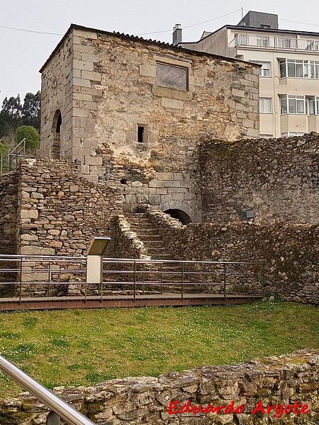 Muralla urbana de Viveiro