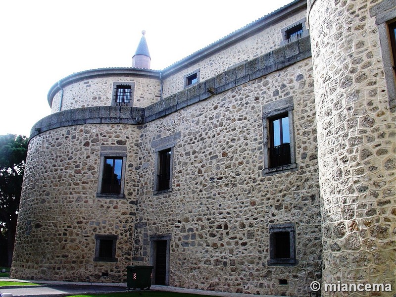 Castillo de Villaviciosa de Odón