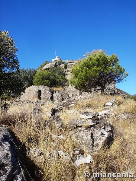 Recinto murado de Peña Muñana