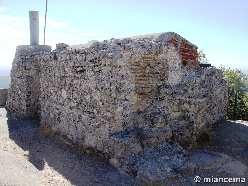 Recinto murado de Peña Muñana