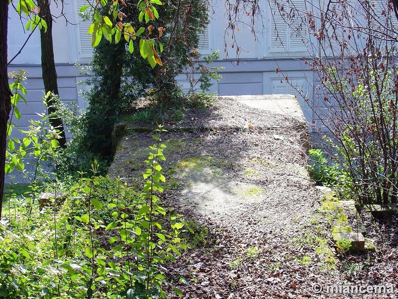 Bunker Parque el Capricho (Alameda de Osuna)